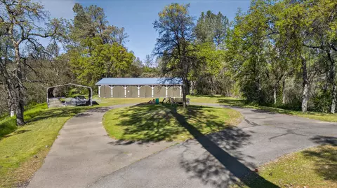 Exterior - 8566 Placer Rd, Redding, CA 96001 photo 3 of 23