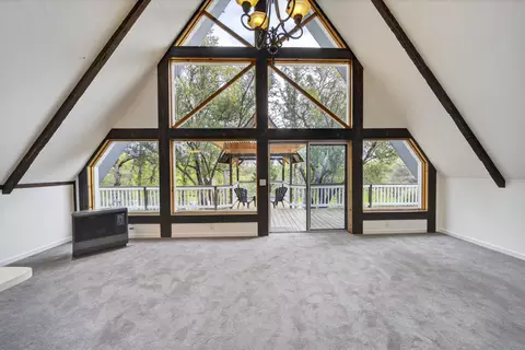 Living - 8566 Placer Rd, Redding, CA 96001 photo 3 of 5
