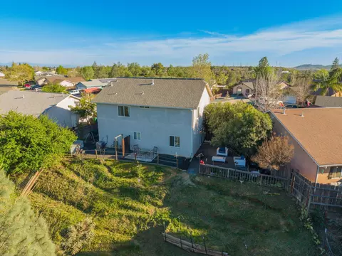 View/Area - 16810 Winchell Dr, Redding, CA 96003 photo 2 of 10