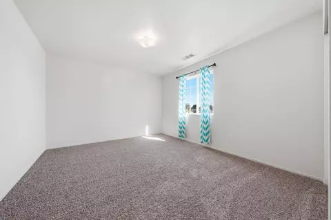 Bedroom - 16810 Winchell Dr, Redding, CA 96003 photo 4 of 8