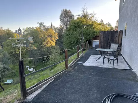 Exterior - 16810 Winchell Dr, Redding, CA 96003 photo 10 of 13