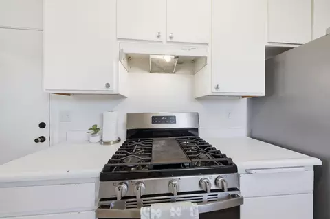 Kitchen - 16810 Winchell Dr, Redding, CA 96003 photo 3 of 4