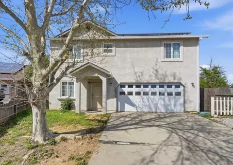 Exterior - 16810 Winchell Dr, Redding, CA 96003 photo 2 of 13