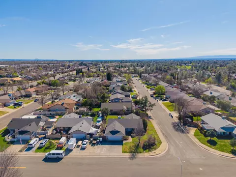 View/Area - 1595 Sterling Dr, Redding, CA 96003 photo 7 of 7