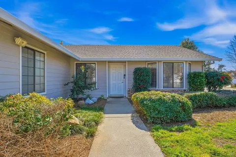 Exterior - 1595 Sterling Dr, Redding, CA 96003 photo 2 of 6