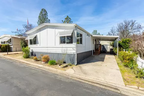 420 Silkwood Dr, Redding, CA 96003