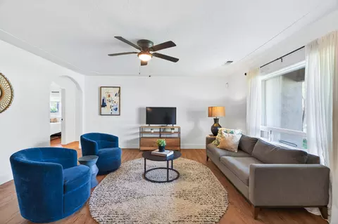 Living - 1005 Gold St, Redding, CA 96001 photo 1 of 3