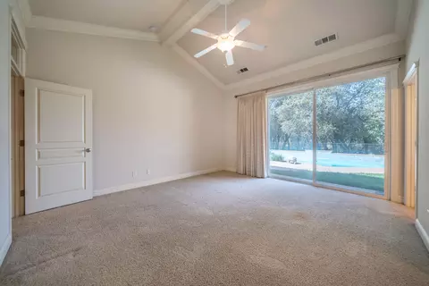 Bedroom - 1865 Dellwood Dr, Redding, CA 96003 photo 2 of 6