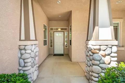 Entry Way - 1865 Dellwood Dr, Redding, CA 96003 photo 1 of 2
