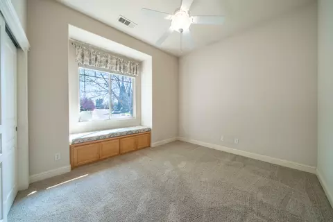 Bedroom - 1865 Dellwood Dr, Redding, CA 96003 photo 5 of 6