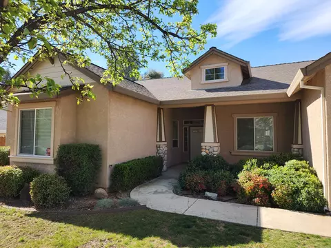 Exterior - 1865 Dellwood Dr, Redding, CA 96003 photo 8 of 8