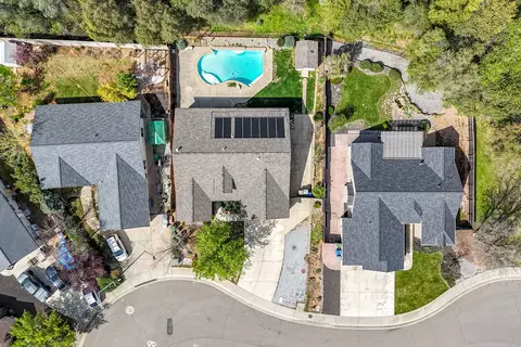 View/Area - 1865 Dellwood Dr, Redding, CA 96003 photo 3 of 4
