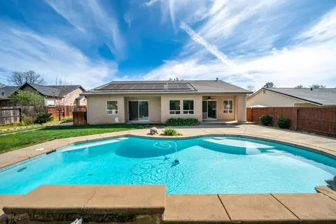 Exterior - 1865 Dellwood Dr, Redding, CA 96003 photo 2 of 8