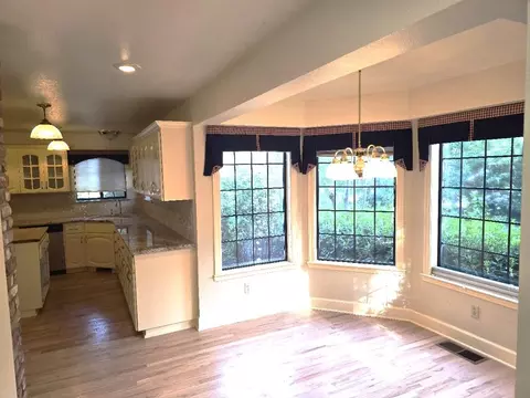 Kitchen - 531 Aurora Pl, Redding, CA 96001 photo 1 of 5