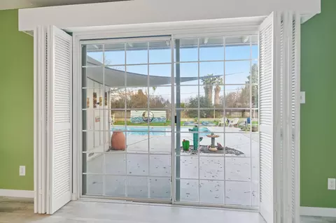 Entry Way - 6927 Riata Dr, Redding, CA 96002 photo 1 of 1