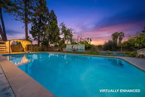 Exterior - 6927 Riata Dr, Redding, CA 96002 photo 4 of 17