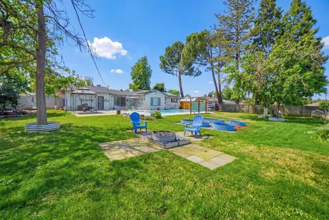 Exterior - 6927 Riata Dr, Redding, CA 96002 photo 16 of 17
