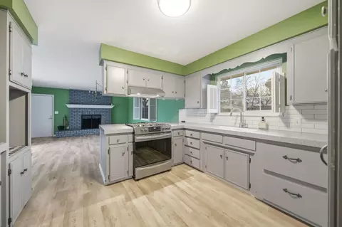 Kitchen - 6927 Riata Dr, Redding, CA 96002 photo 1 of 4
