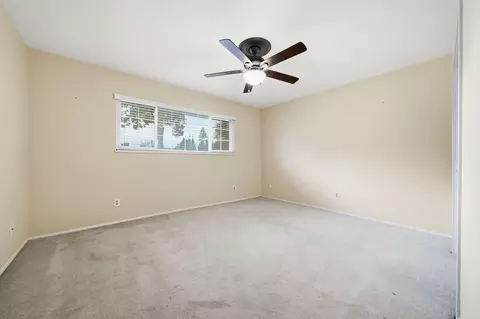 Bedroom - 6927 Riata Dr, Redding, CA 96002 photo 3 of 5