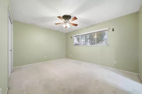 Bedroom - 6927 Riata Dr, Redding, CA 96002 photo 2 of 5