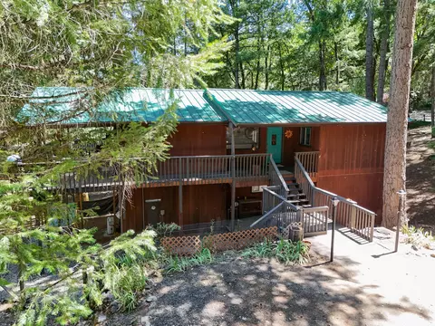 500 Timber Ridge Rd, Weaverville, CA 96093