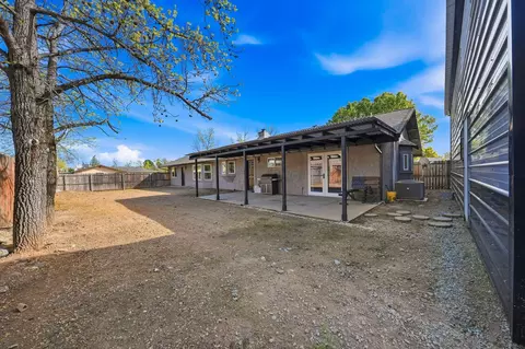 Exterior - 1692 Kildare Dr, Redding, CA 96001 photo 8 of 8