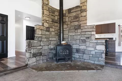 Entry Way - 1692 Kildare Dr, Redding, CA 96001 photo 1 of 1