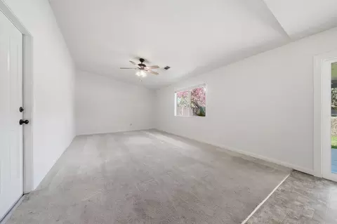 Living - 649 Lowe St, Redding, CA 96001 photo 5 of 6