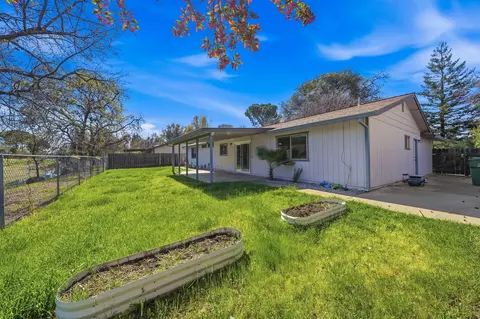 Exterior - 649 Lowe St, Redding, CA 96001 photo 5 of 5