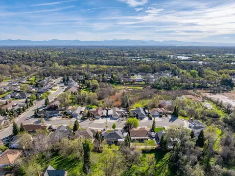 View/Area - 7253 Legacy Ct, Redding, CA 96001 photo 7 of 7