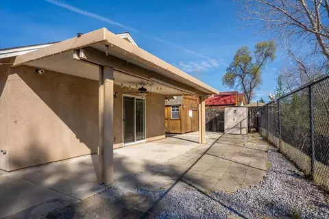 Exterior - 7253 Legacy Ct, Redding, CA 96001 photo 5 of 10