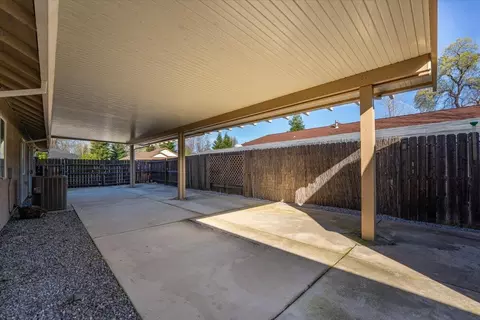 Exterior - 7253 Legacy Ct, Redding, CA 96001 photo 7 of 10