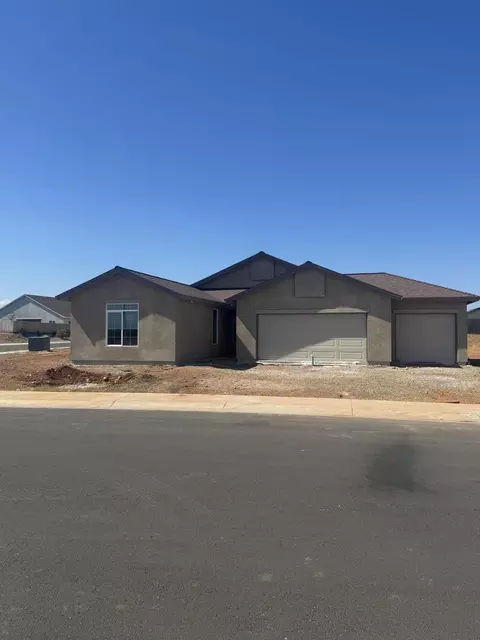 2508 Lawn Ln, Redding, CA 96002 photo 3