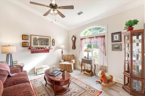 Other - 4302 Yellowstone Dr, Redding, CA 96002 photo 2 of 6