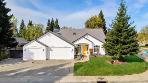 Exterior - 4302 Yellowstone Dr, Redding, CA 96002 photo 9 of 9