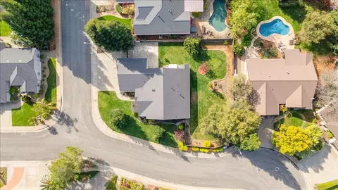 View/Area - 4302 Yellowstone Dr, Redding, CA 96002 photo 1 of 2