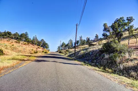 15333 Mountain Shadows Dr, Redding, CA 96001 photo 16
