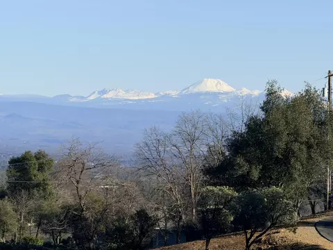 15333 Mountain Shadows Dr, Redding, CA 96001 photo 9