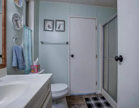 4555 Underwood Dr, Redding, CA 96003 photo 23