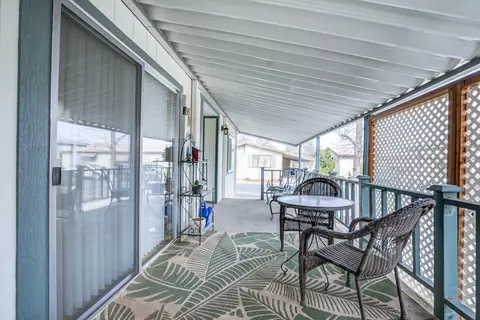 4555 Underwood Dr, Redding, CA 96003 photo 5