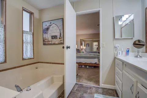 4555 Underwood Dr, Redding, CA 96003 photo 29