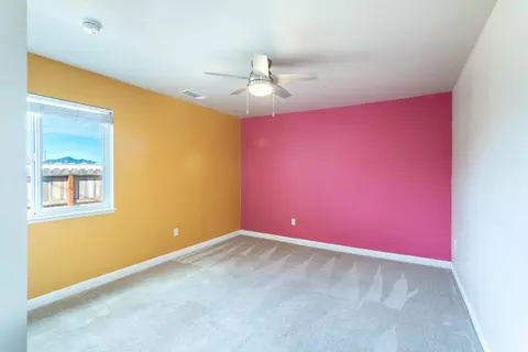 Bedroom - 581 N Boulder Dr, Redding, CA 96003 photo 4 of 8