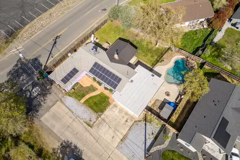 View/Area - 581 N Boulder Dr, Redding, CA 96003 photo 4 of 5