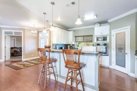 Kitchen - 11847 Oak Run Rd, Oak Run, CA 96069 photo 1 of 3