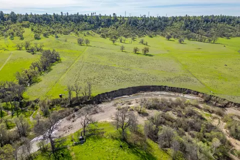 View/Area - 11847 Oak Run Rd, Oak Run, CA 96069 photo 4 of 6