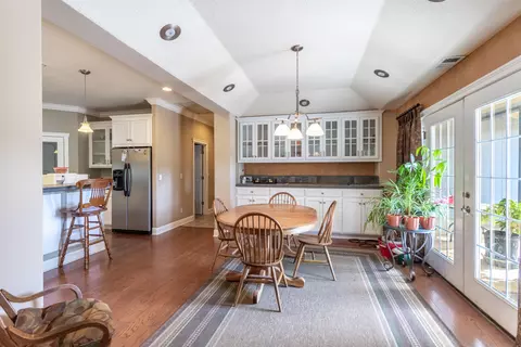 Dining - 11847 Oak Run Rd, Oak Run, CA 96069 photo 1 of 2