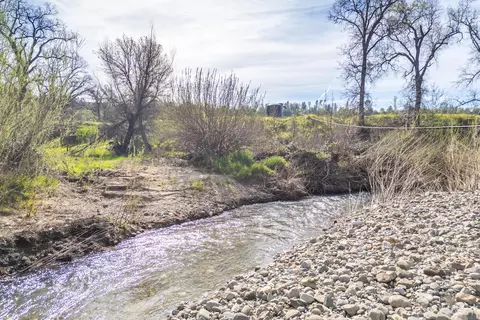 View/Area - 11847 Oak Run Rd, Oak Run, CA 96069 photo 6 of 6