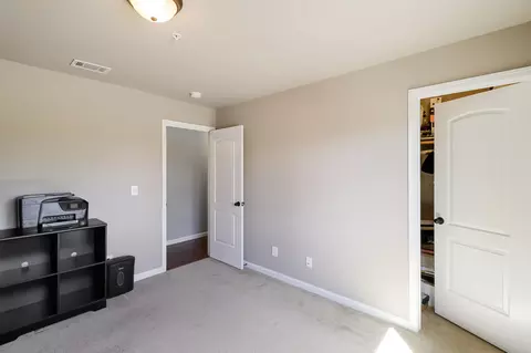 Bedroom - 3297 Bridgewater Ct, Redding, CA 96003 photo 2 of 9