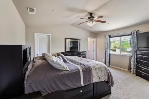 Bedroom - 3297 Bridgewater Ct, Redding, CA 96003 photo 6 of 9