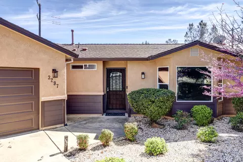 Exterior - 3297 Bridgewater Ct, Redding, CA 96003 photo 2 of 9
